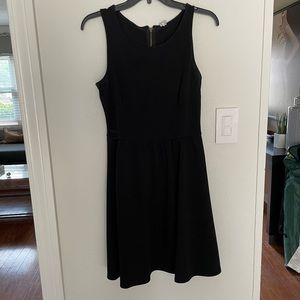 Old Navy Black sleeveless flounce dress, Small